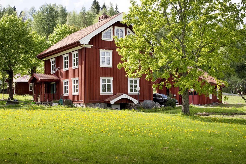 Stoepafors 110 Hotel Sunne Bagian luar foto